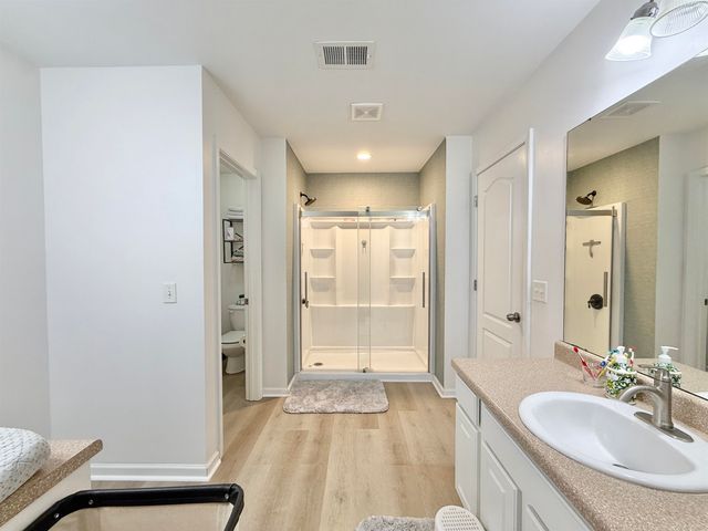 705 Shadow Dance Ln, Boiling Springs, SC 29316