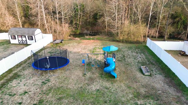 705 Shadow Dance Ln, Boiling Springs, SC 29316