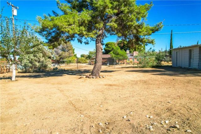 7453 Condalia Avenue, Yucca Valley, CA 92284