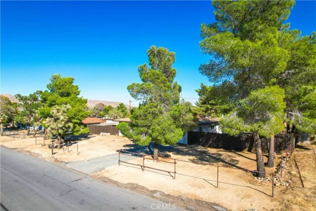 7453 Condalia Avenue, Yucca Valley, CA 92284