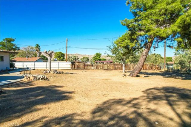 7453 Condalia Avenue, Yucca Valley, CA 92284