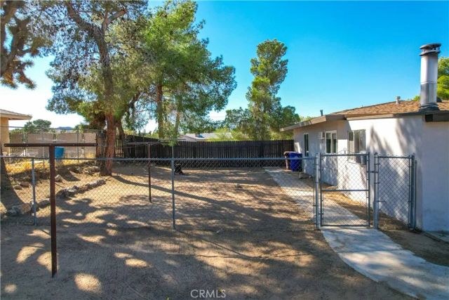 7453 Condalia Avenue, Yucca Valley, CA 92284