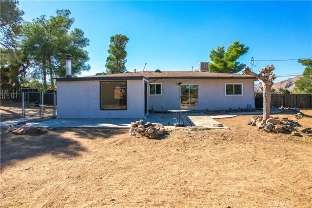 7453 Condalia Avenue, Yucca Valley, CA 92284