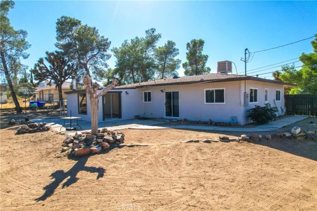 7453 Condalia Avenue, Yucca Valley, CA 92284