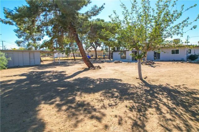 7453 Condalia Avenue, Yucca Valley, CA 92284