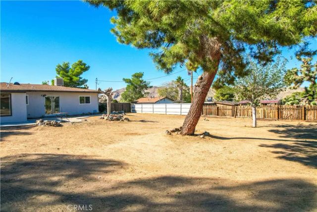 7453 Condalia Avenue, Yucca Valley, CA 92284