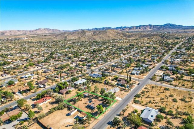 7453 Condalia Avenue, Yucca Valley, CA 92284