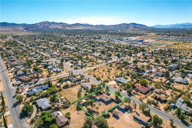7453 Condalia Avenue, Yucca Valley, CA 92284