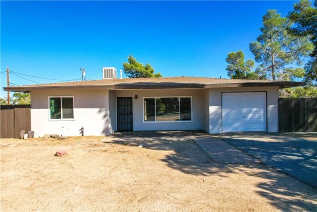 7453 Condalia Avenue, Yucca Valley, CA 92284