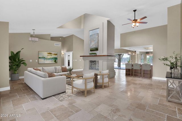 10570 E SAN SALVADOR Drive, Scottsdale, AZ 85258