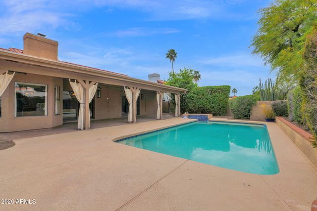 10570 E SAN SALVADOR Drive, Scottsdale, AZ 85258