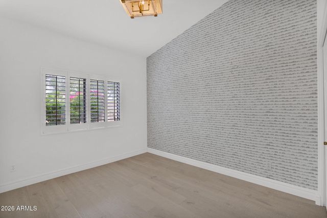 10570 E SAN SALVADOR Drive, Scottsdale, AZ 85258