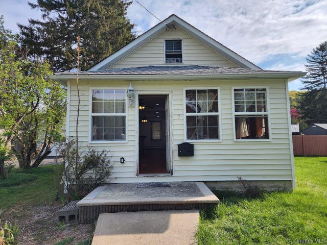 7 Cross Street, Port Jervis, NY 12771