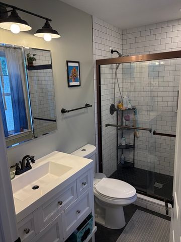 2 Lee 1, Hudson, MA 01749