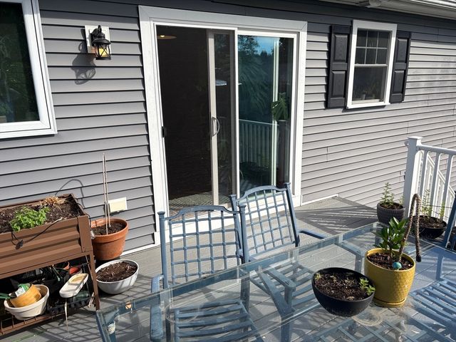 2 Lee 1, Hudson, MA 01749