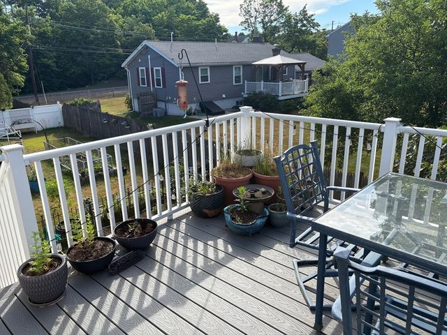 2 Lee 1, Hudson, MA 01749