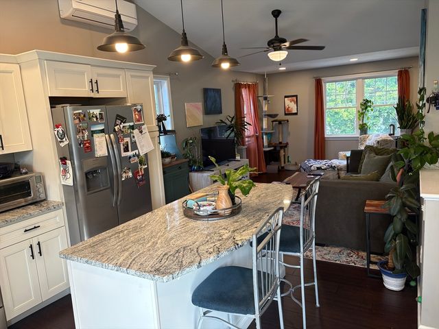 2 Lee 1, Hudson, MA 01749