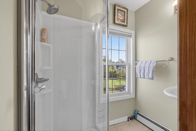 377 Union St, Leominster, MA 01453