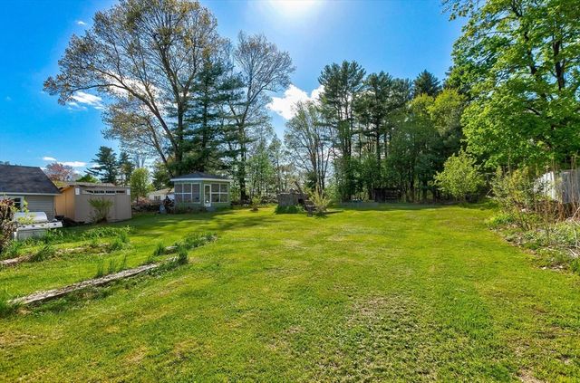377 Union St, Leominster, MA 01453