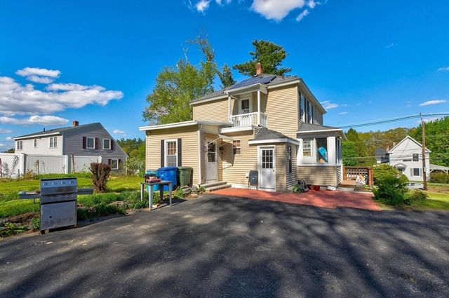 377 Union St, Leominster, MA 01453