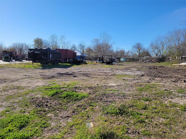 14042 Ambrose Street, Houston, TX 77045