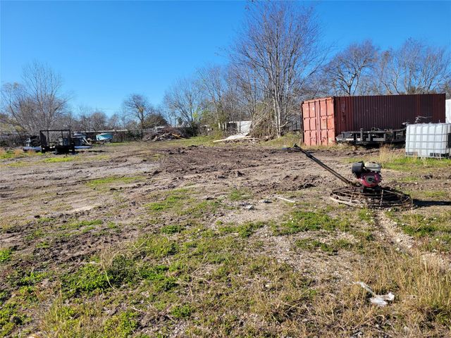 14042 Ambrose Street, Houston, TX 77045