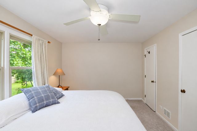 1434 Coral Reef Way, Lake Zurich, IL 60047