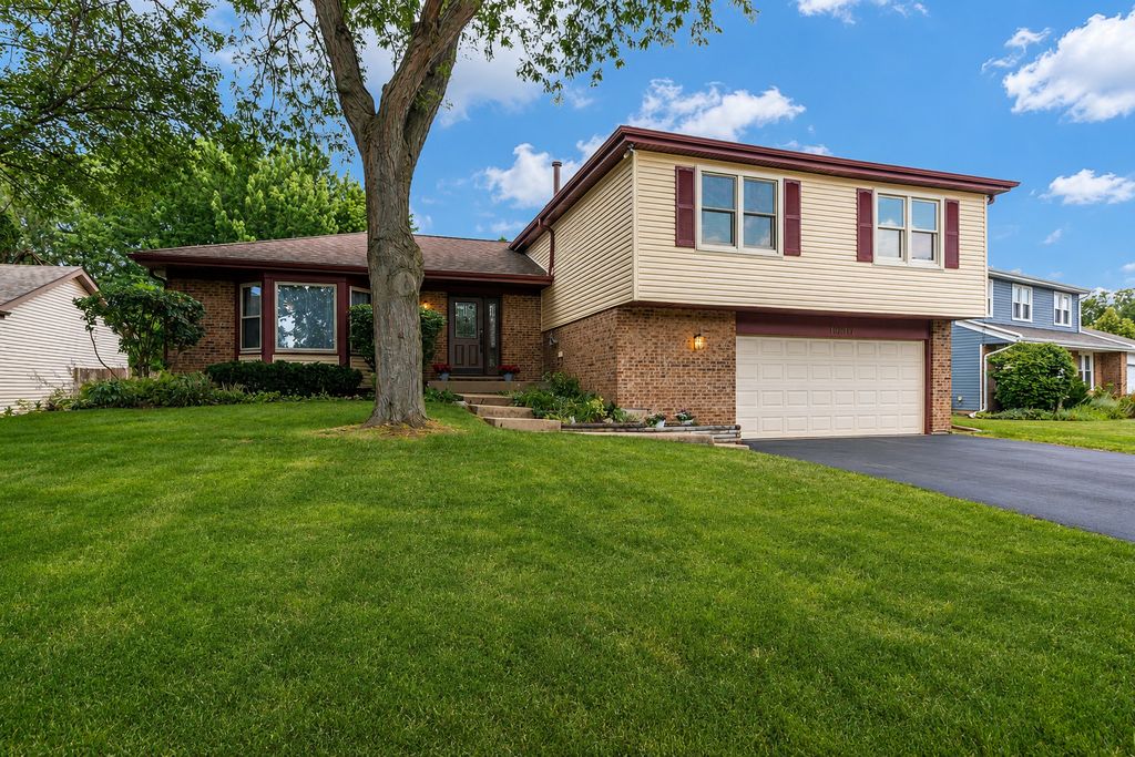 1434 Coral Reef Way, Lake Zurich, IL 60047