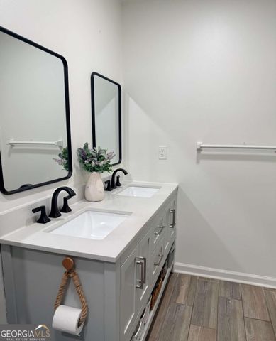 4005 Woodridge Way, Tucker, GA 30084