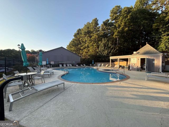 4005 Woodridge Way, Tucker, GA 30084