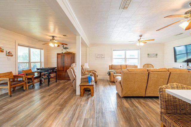 2938 Hwy 1, Grand Isle, LA 70358