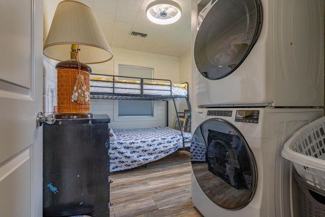 2938 Hwy 1, Grand Isle, LA 70358