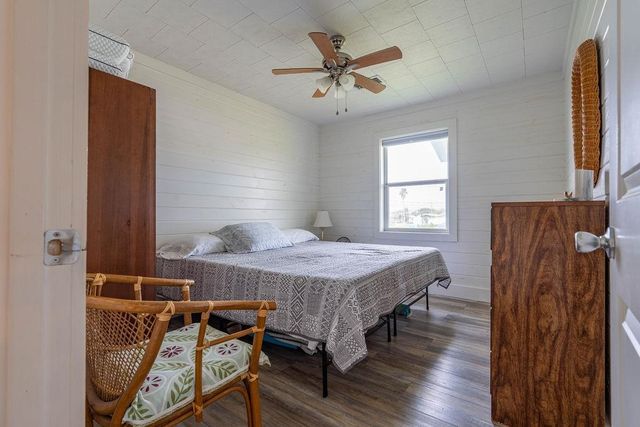 2938 Hwy 1, Grand Isle, LA 70358