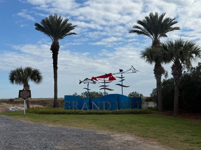 2938 Hwy 1, Grand Isle, LA 70358