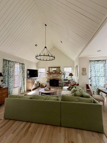 1629 Clifftops Ave, Monteagle, TN 37356