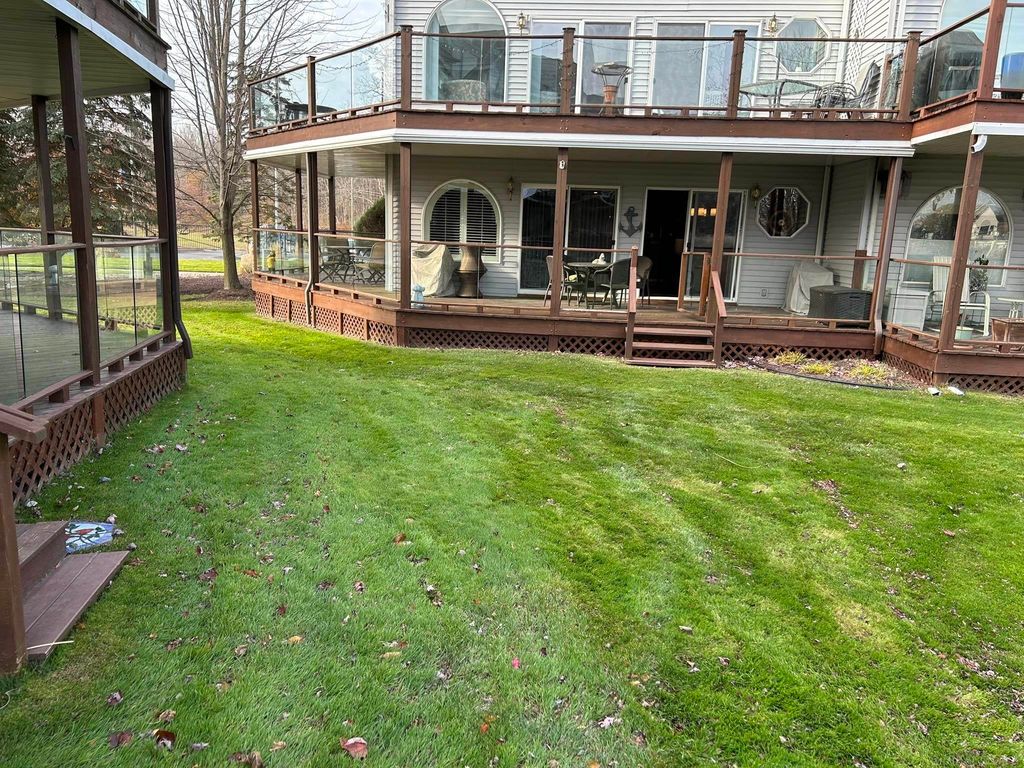 37848 Jefferson Avenue 33, Harrison Twp, MI 48045