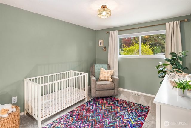 19425 66th Place NE, Kenmore, WA 98028
