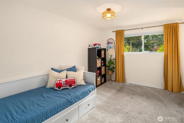 19425 66th Place NE, Kenmore, WA 98028
