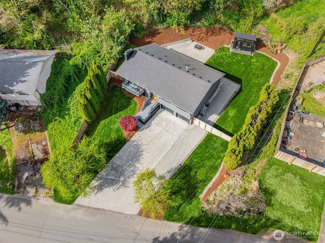 19425 66th Place NE, Kenmore, WA 98028