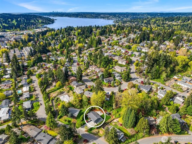 19425 66th Place NE, Kenmore, WA 98028