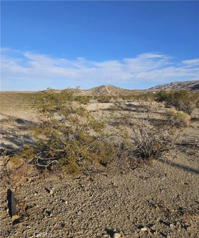 7024 Broad, 29 Palms, CA 92277