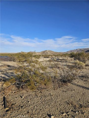 7024 Broad, 29 Palms, CA 92277