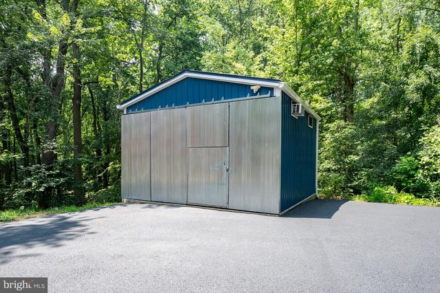 16001 CROOM AIRPORT RD, Upper Marlboro, MD 20772