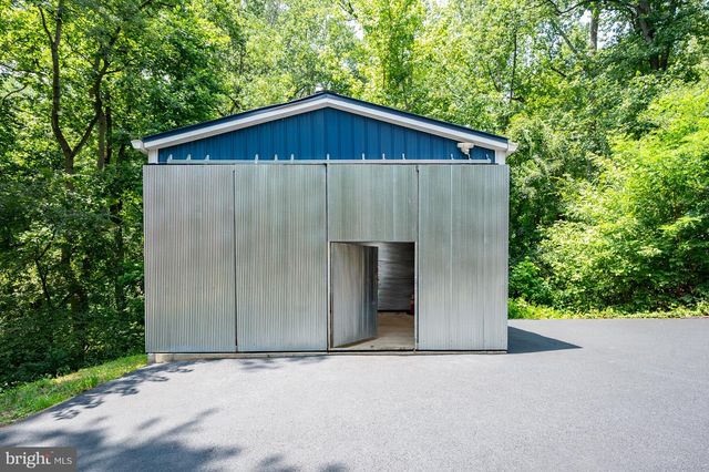 16001 CROOM AIRPORT RD, Upper Marlboro, MD 20772