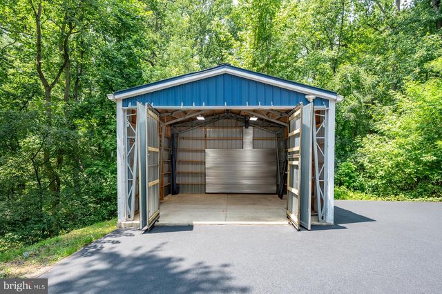 16001 CROOM AIRPORT RD, Upper Marlboro, MD 20772