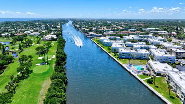 14 Colonial Club Drive 305, Boynton Beach, FL 33435