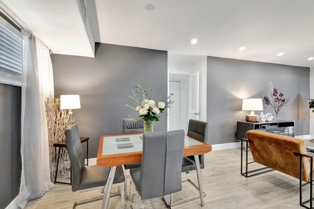 14 Colonial Club Drive 305, Boynton Beach, FL 33435