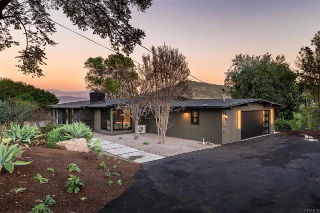 2951 Anaheim St, Escondido, CA 92025
