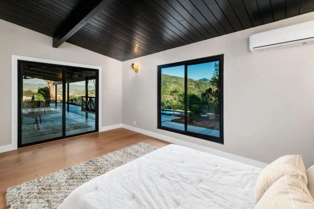 2951 Anaheim St, Escondido, CA 92025