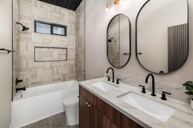 2951 Anaheim St, Escondido, CA 92025